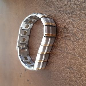 Stainless steel magnetic bracelet